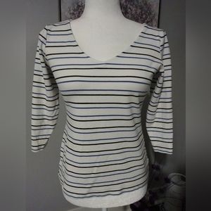 Ann Taylor factory 3/4 length sleeve, top. Striped. Size XS. Like new .